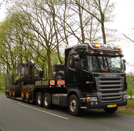 L-537 CAMION SCANIA